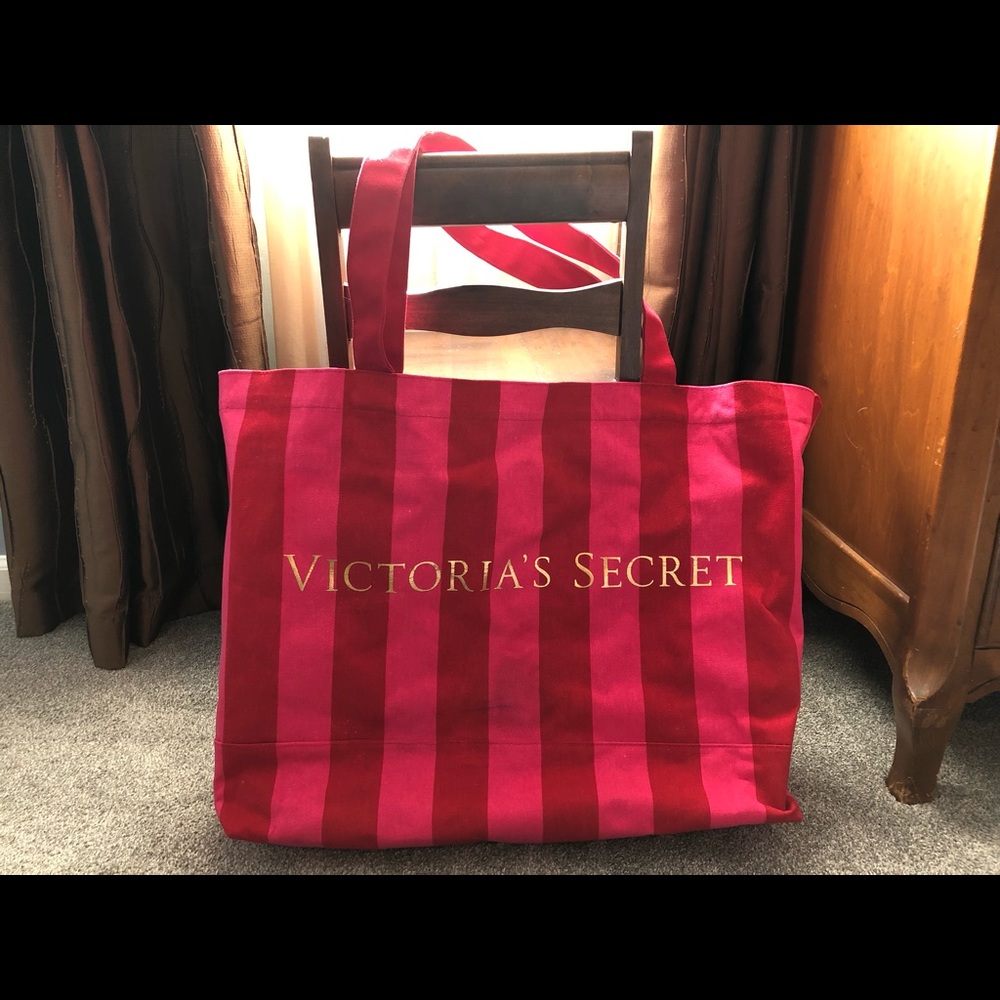 Victoria’s Secret tote